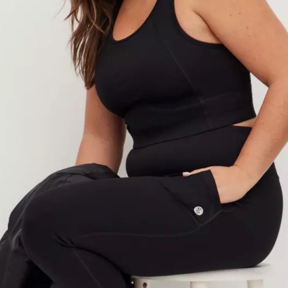 Torrid Performance Core Full Length Legging With Patch Pockets - Picture 2 of 5